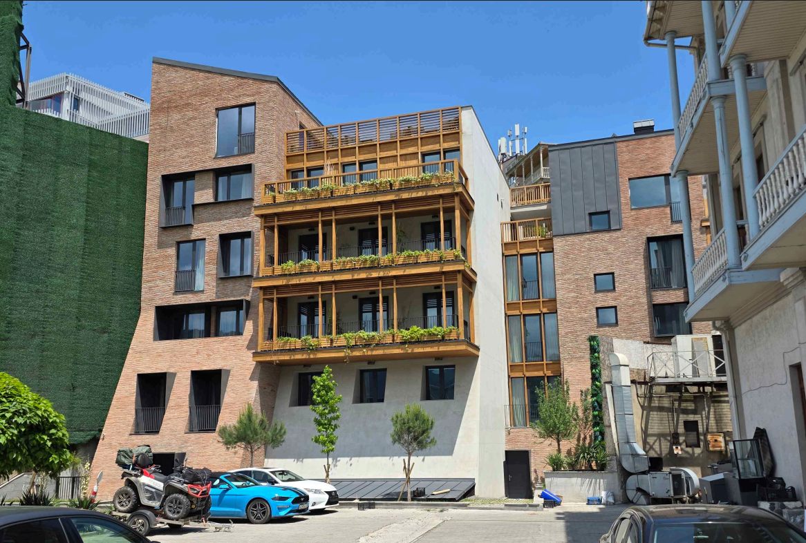 The hotel under construction by Rike Park